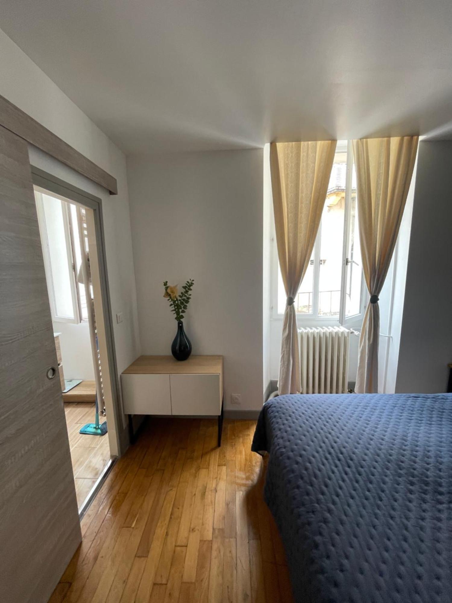 Appartement Moderne Centre Ville, 5 Personnes, 65 M2 Semur-en-Auxois Bagian luar foto