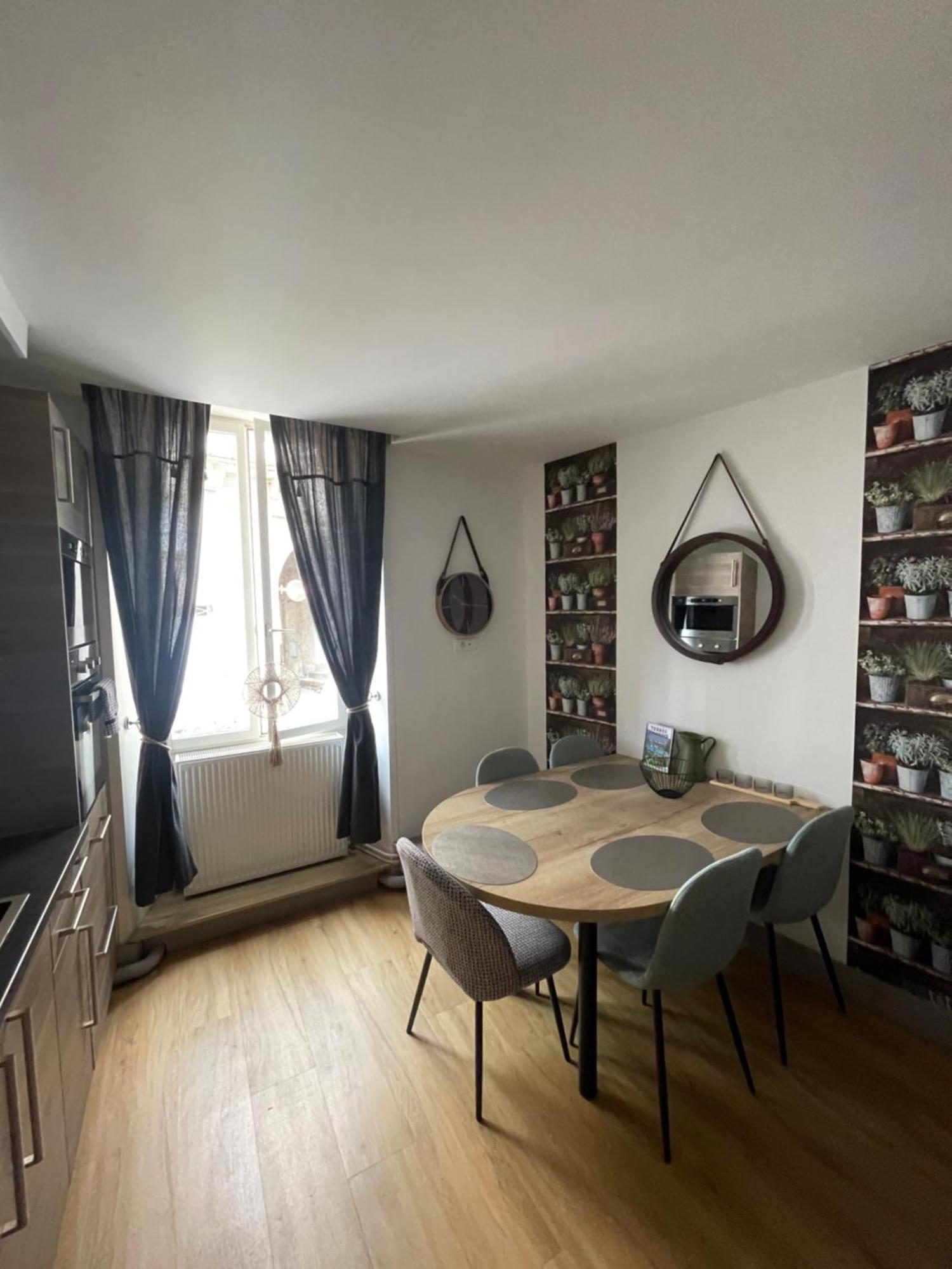 Appartement Moderne Centre Ville, 5 Personnes, 65 M2 Semur-en-Auxois Bagian luar foto
