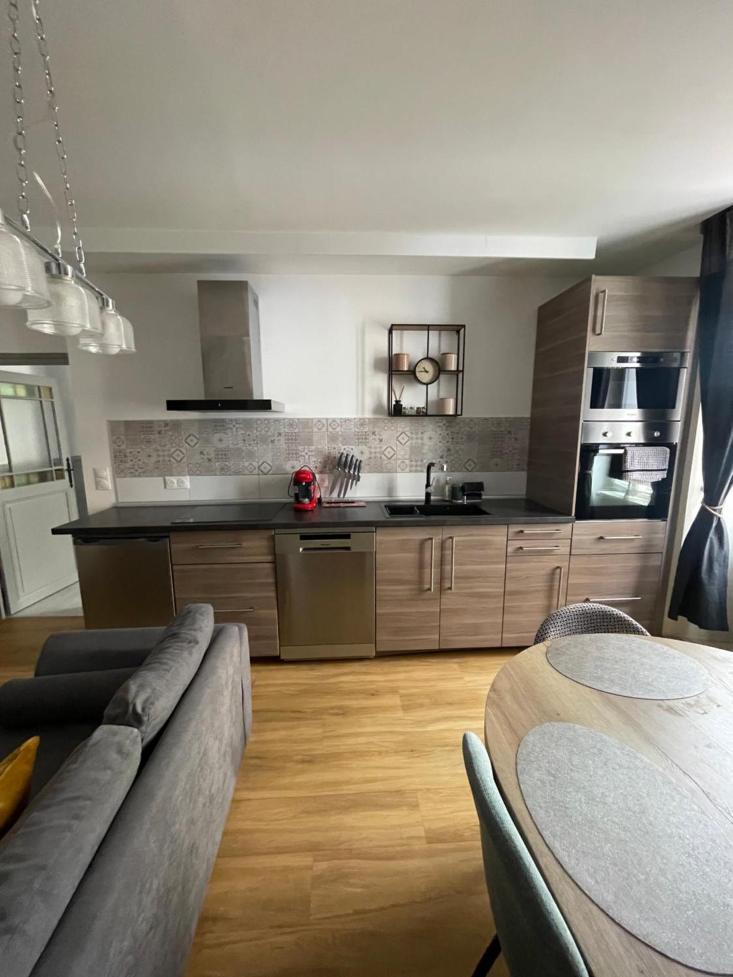 Appartement Moderne Centre Ville, 5 Personnes, 65 M2 Semur-en-Auxois Bagian luar foto