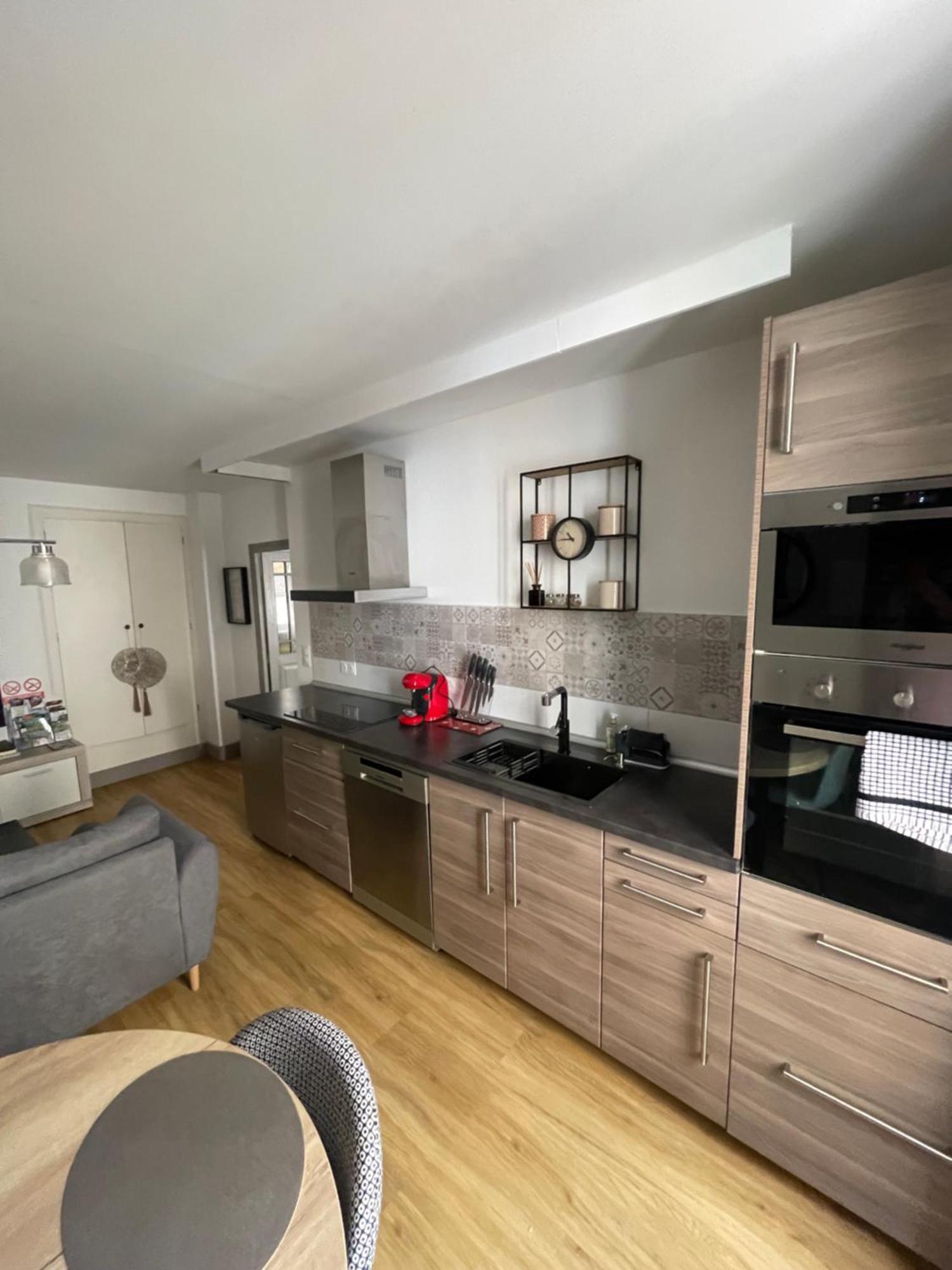 Appartement Moderne Centre Ville, 5 Personnes, 65 M2 Semur-en-Auxois Bagian luar foto